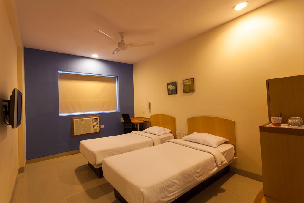 Nashik Hotel Exterior photo