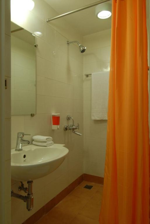Nashik Hotel Room photo