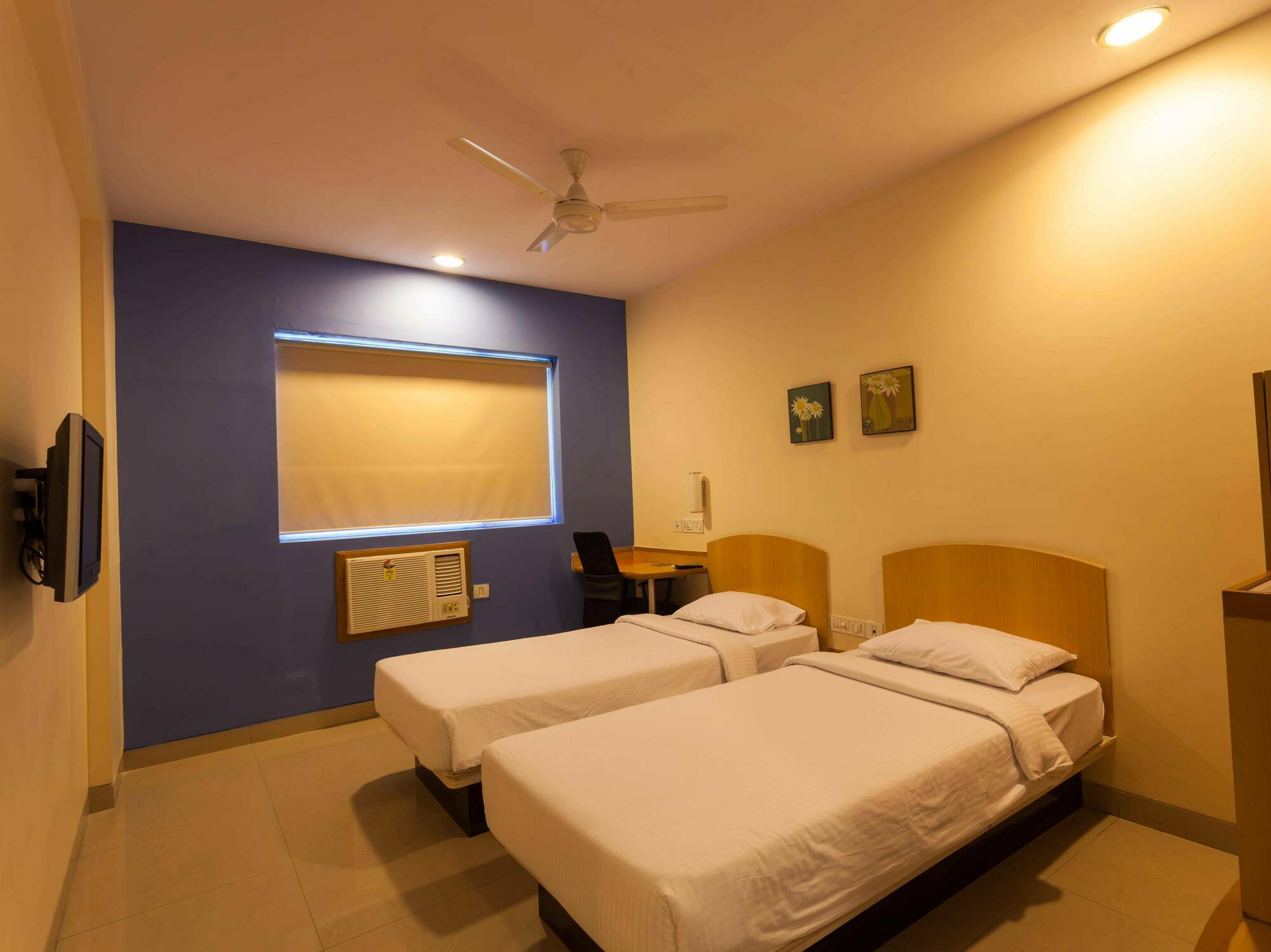 Nashik Hotel Exterior photo