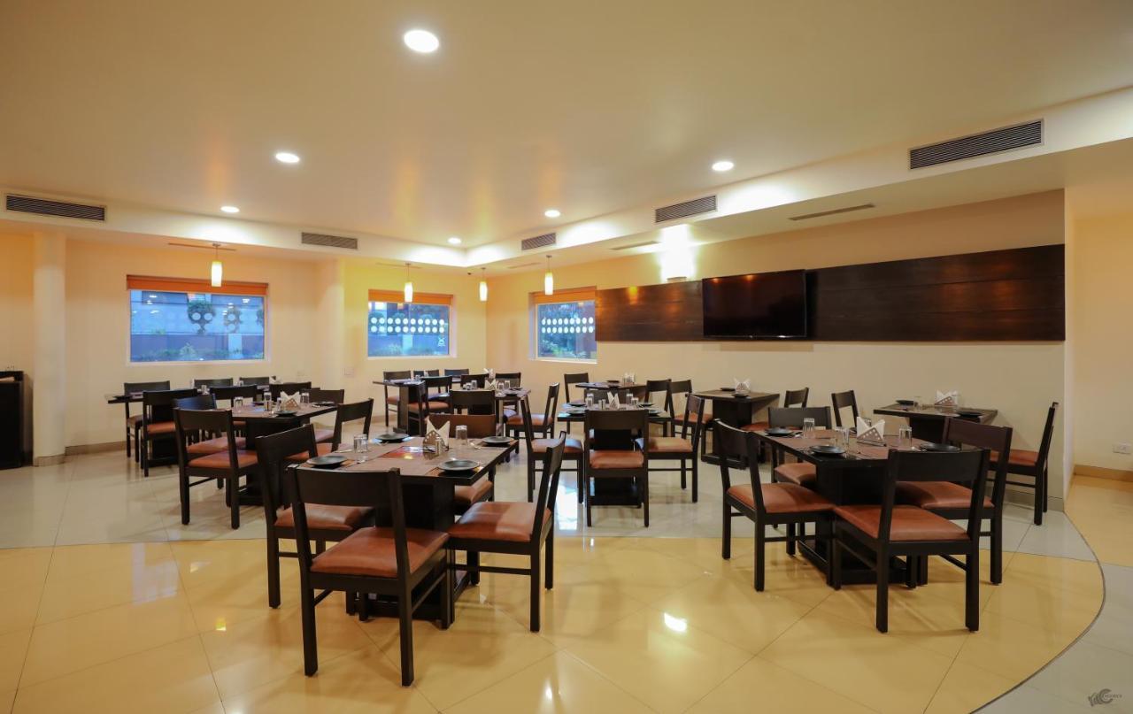 Nashik Hotel Exterior photo